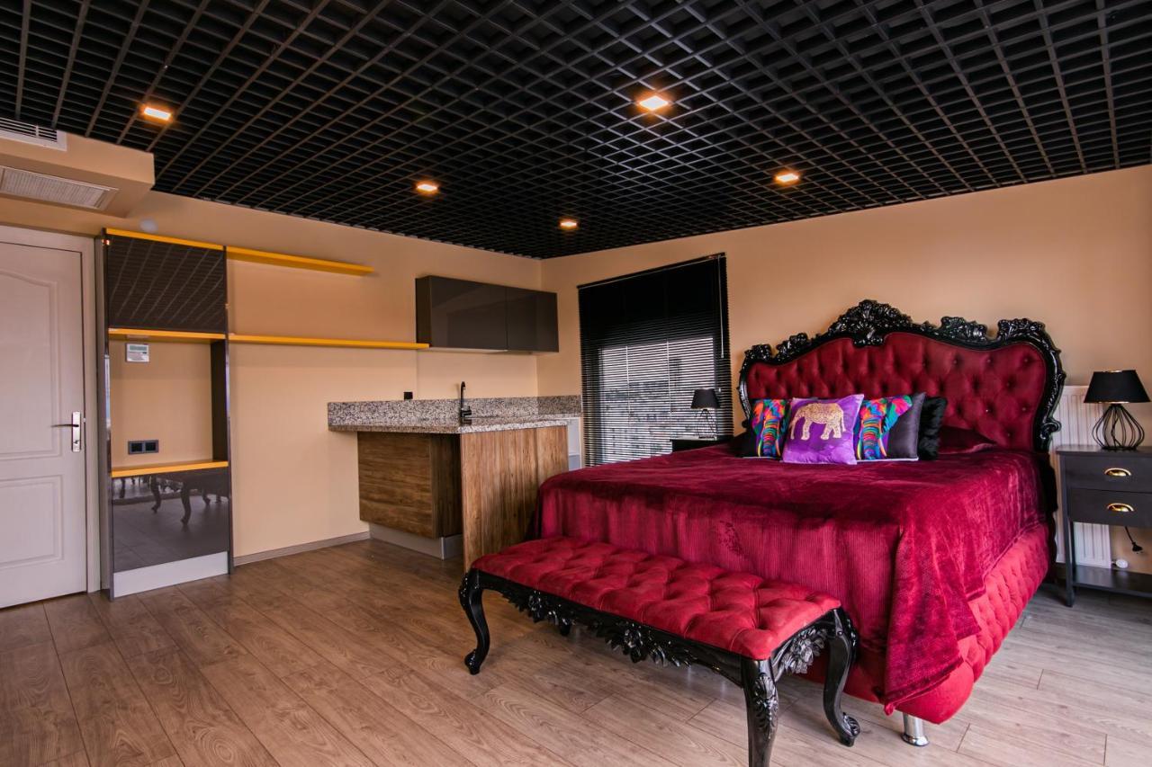 Lara Suites Antalya Bagian luar foto